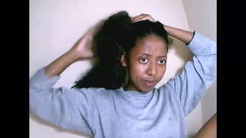 joliekah27 online show from 11/01/25, 11:56