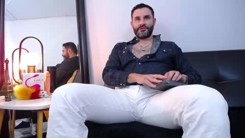  JONAS BEARD  online show from 01/04/25, 11:06