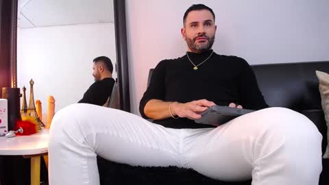  JONAS BEARD  online show from 01/14/25, 07:32