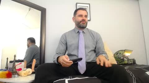  JONAS BEARD  online show from 11/04/25, 04:50