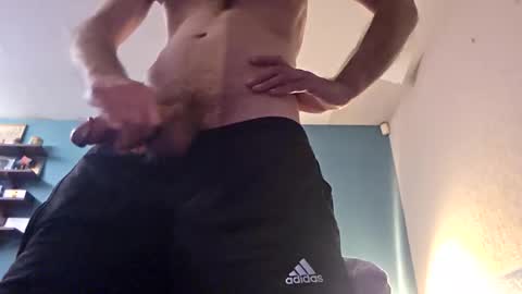 Snapshot of jonnyboy1977 chatting on 11/24/25, 10:15 Jonnyboy online show from 11/24/25, 10:15