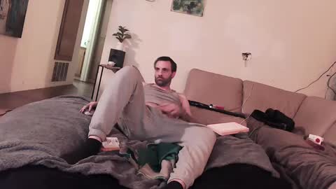 Snapshot of jonnyhungster chatting on 12/02/24, 04:53 JayHungster xxx online show from 12/02/24, 04:53