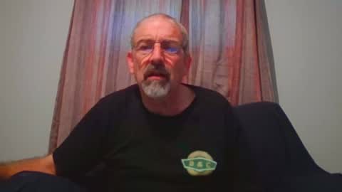 Snapshot of jony_five chatting on 09/28/25, 02:11 Jon online show from 09/28/25, 02:11