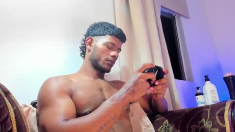 JordanParis online show from 11/05/25, 06:13