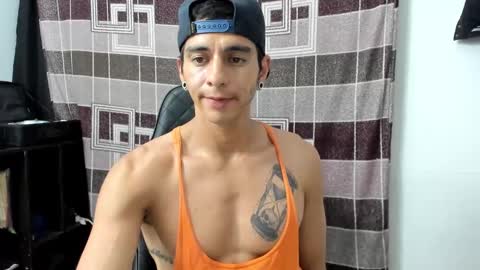 Snapshot of joseph_fit chatting on 01/31/25, 02:04 joseph online show from 01/31/25, 02:04