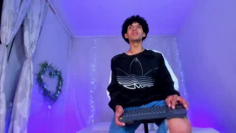 Jose online show from 11/11/25, 08:03