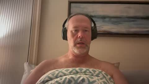 Snapshot of josh36sd chatting on 12/27/24, 01:22 Josh online show from 12/27/24, 01:22