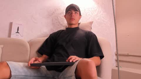 Josh Rashford online show from 10/17/25, 10:01