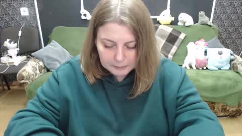 josiesun771 online show from 10/11/25, 07:40