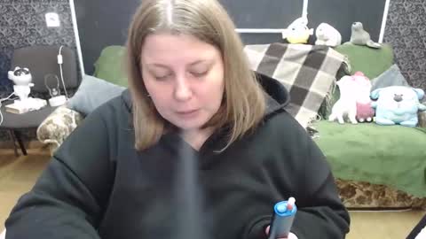 josiesun771 online show from 10/18/25, 07:20