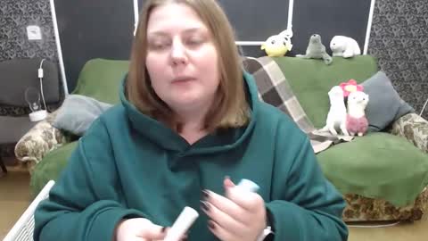 josiesun771 online show from 10/19/25, 11:44