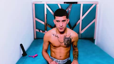 Snapshot of josue_linares chatting on 09/25/25, 02:48 josue_linares online show from 09/25/25, 02:48
