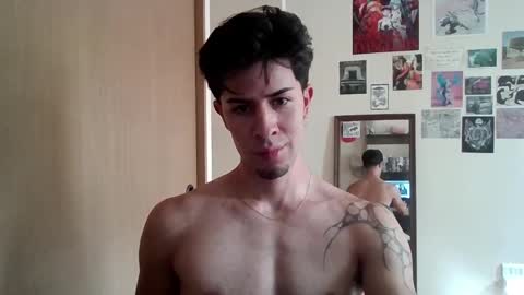 jotarojas1 online show from 01/04/25, 08:37