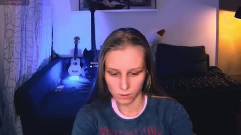 Snapshot of joy_keys chatting on 12/03/24, 05:01 joy_keys online show from 12/03/24, 05:01