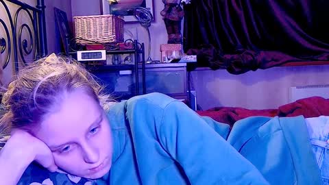 Snapshot of joy_keys chatting on 01/27/25, 05:58 joy_keys online show from 01/27/25, 05:58