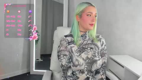 Snapshot of joyfuljasmine chatting on 09/25/25, 08:40 Vickie online show from 09/25/25, 08:40