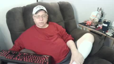 jpmel99 online show from 10/04/25, 09:02