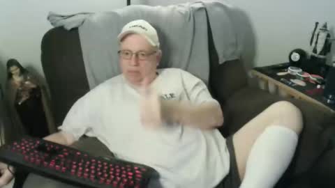 jpmel99 online show from 10/31/25, 11:17