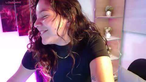 Josneidy  Jos   online show from 10/23/25, 04:12