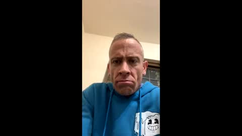 Snapshot of jtmck1819 chatting on 10/17/25, 02:26 jtmck1819 online show from 10/17/25, 02:26