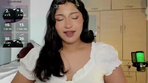 Ju Kyung online show from 10/28/25, 12:36