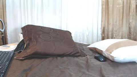    online show from 01/07/25, 03:12