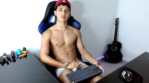 Snapshot of juan_da01 chatting on 12/04/24, 12:52 JuanDa online show from 12/04/24, 12:52