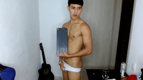 Snapshot of juan_da01 chatting on 12/12/24, 04:59 JuanDa online show from 12/12/24, 04:59