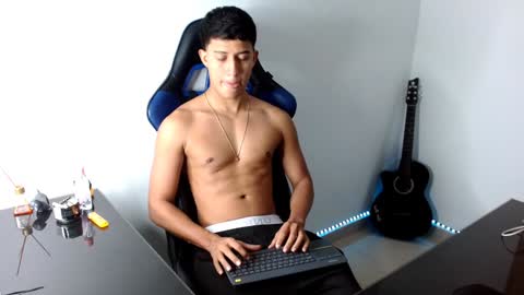 Snapshot of juan_da01 chatting on 01/27/25, 03:37 JuanDa online show from 01/27/25, 03:37