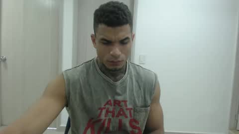 juan_gomez_1 online show from 12/14/24, 11:50