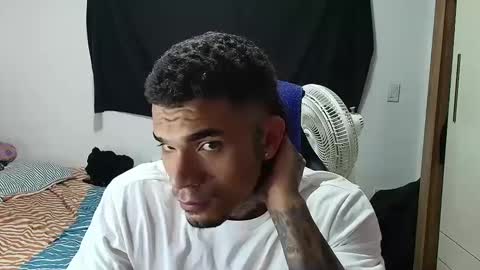 juan_gomez_1 online show from 10/06/25, 12:08