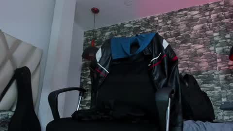 juan_jsmith online show from 02/22/25, 04:19