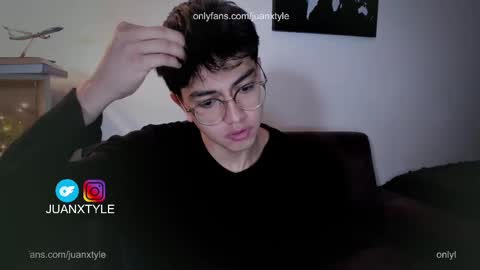 . online show from 10/08/25, 07:22