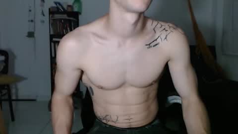 Snapshot of juanisimo_ chatting on 01/20/25, 04:10 JUANISIMO online show from 01/20/25, 04:10