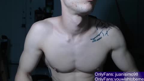 Snapshot of juanisimo_ chatting on 02/22/25, 11:24 JUANISIMO online show from 02/22/25, 11:24