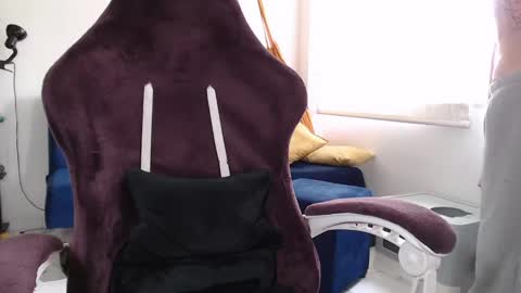 Snapshot of juanisimo_ chatting on 02/23/25, 05:18 JUANISIMO online show from 02/23/25, 05:18