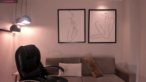 Juanita Clay online show from 11/18/25, 11:58