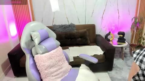 juanitarubia online show from 10/21/25, 07:36