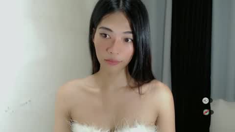 Snapshot of judy_fuckdoll chatting on 01/19/25, 04:33 JUDY online show from 01/19/25, 04:33