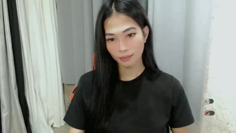 Snapshot of judy_fuckdoll chatting on 09/19/25, 03:02 JUDY online show from 09/19/25, 03:02
