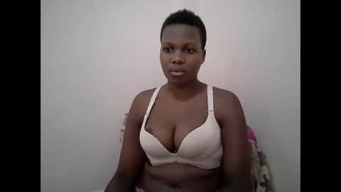 Snapshot of juicy_bella2 chatting on 09/16/25, 08:59 juicy_bella2 online show from 09/16/25, 08:59