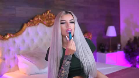 Snapshot of juicy_jessye chatting on 10/10/25, 07:46 Jessye online show from 10/10/25, 07:46