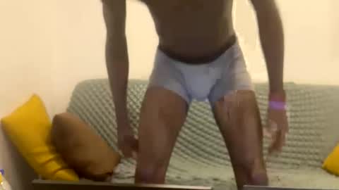 juicyblackd online show from 11/25/25, 05:40