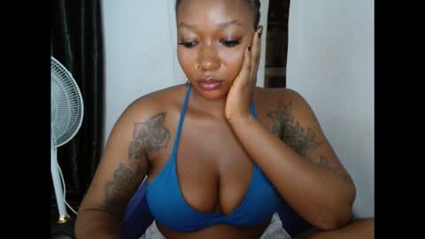 juicyxpink online show from 11/10/25, 11:48