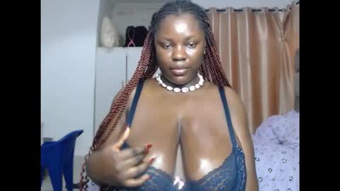 Snapshot of juicyxxxboobs chatting on 10/17/25, 11:24 juicyxxxboobs online show from 10/17/25, 11:24