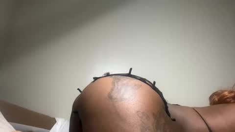 juicyy_mochaa online show from 10/23/25, 03:06