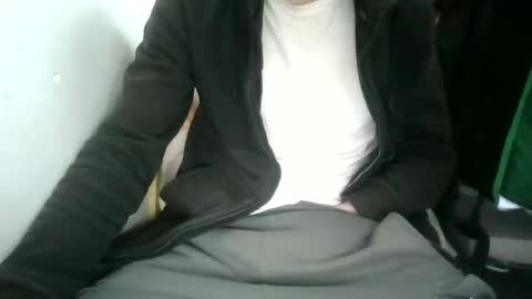 Snapshot of juju78juju chatting on 02/25/25, 01:06 juju78juju online show from 02/25/25, 01:06