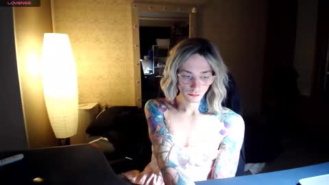 Julia online show from 11/21/25, 06:39