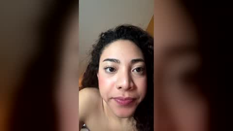 Julia Bio and Free Webcam online show from 12/03/25, 06:50