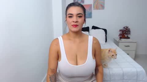 Snapshot of julia_gray_ chatting on 03/01/25, 08:56 julia online show from 03/01/25, 08:56